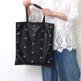 画像: クーコ COOCO　SMILEY　フェイス刺繍フェイクレザートートバッグ /A4対応　4カラー